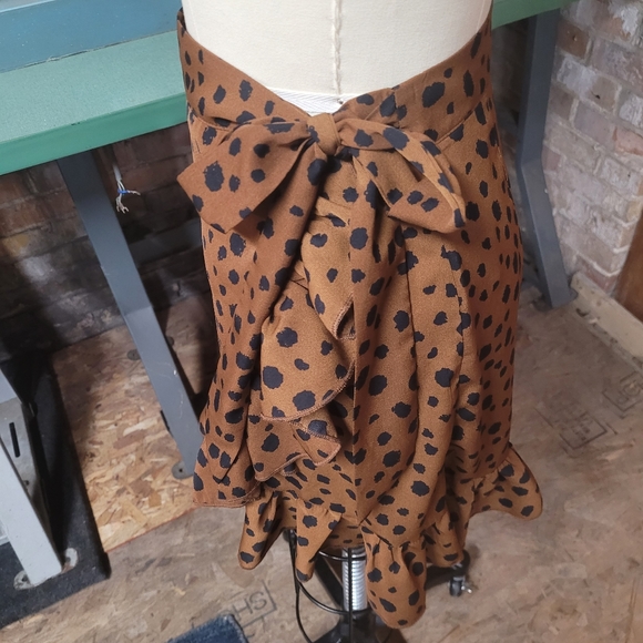 SHEIN brown black dotted wrap skirt xs 2 - Picture 5 of 9